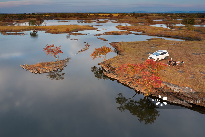 镜泊湖湿地的秋色图片素材
