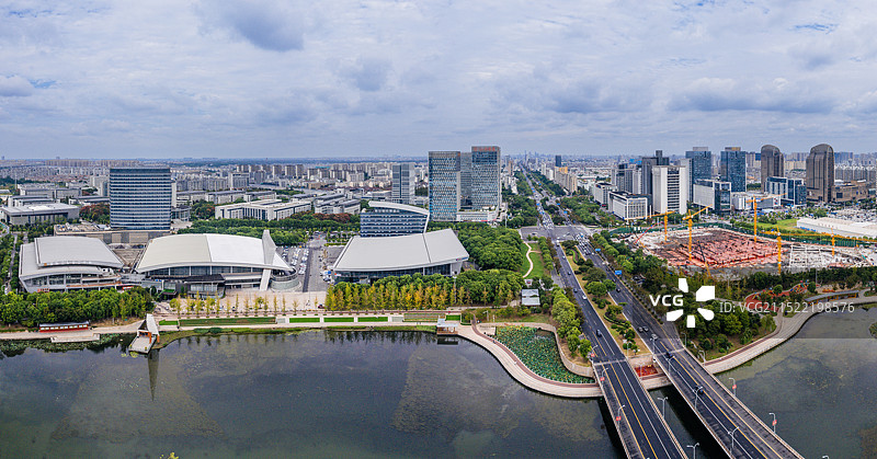 扬州明月湖城市风光图片素材