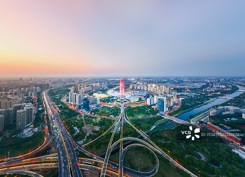 河南省会城市郑州市中心cbd地标航拍全景图片素材