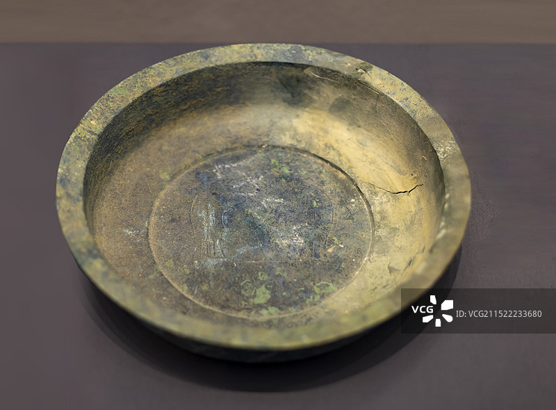 双鱼纹铜洗 西晋 平坝尹关平M16出土 贵州省博物馆图片素材
