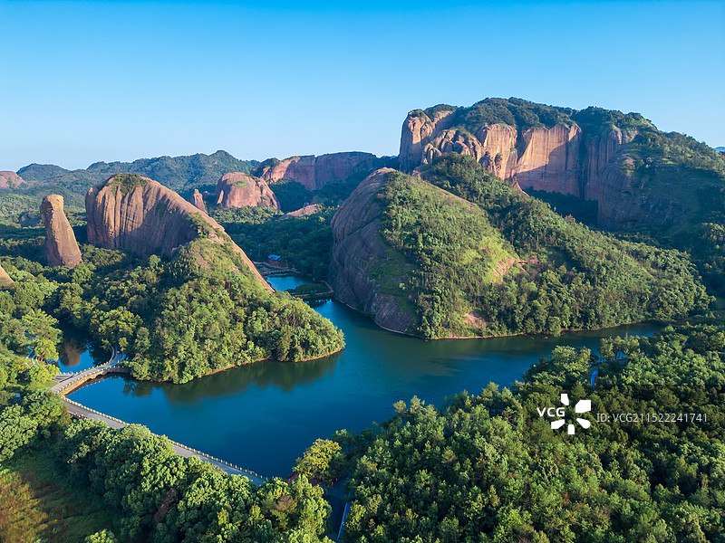 航拍江西省上饶市弋阳县龟峰山风景区图片素材