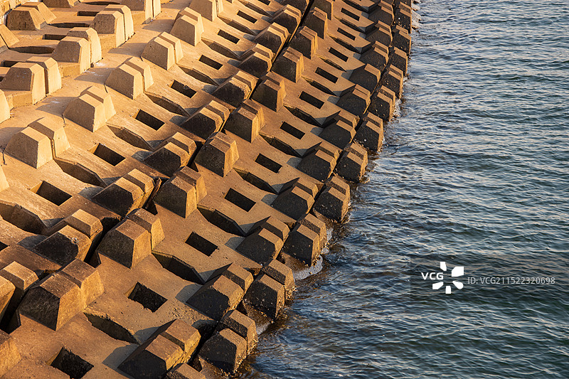 辽宁省大连市沙河口区海岸防波堤图片素材