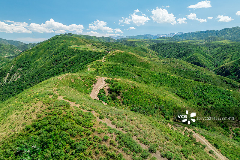 新疆塔城裕民县塔斯提草原自然风光航拍图片素材