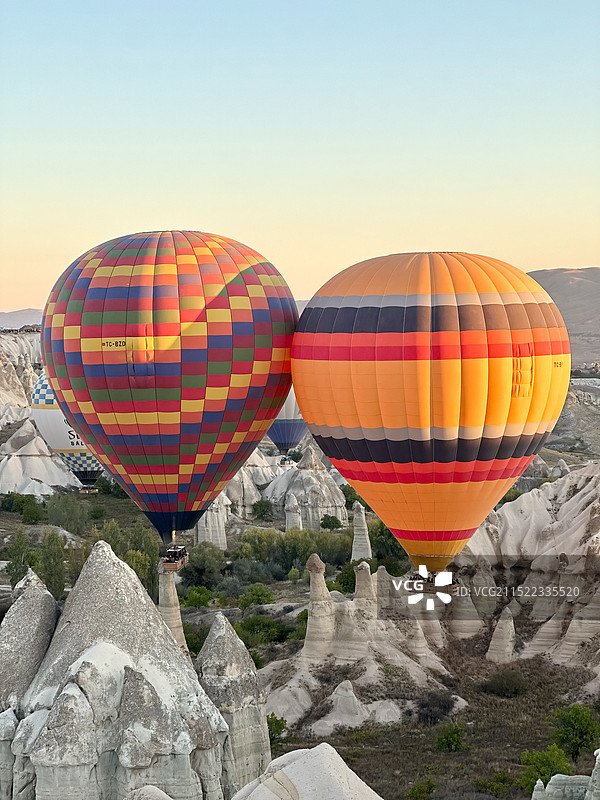 土耳其热气球黄昏时分图片素材