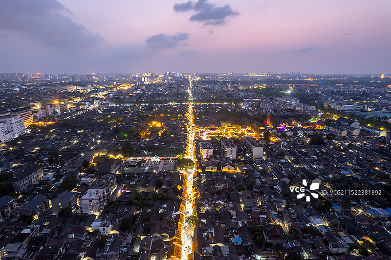 航拍聊城水上古城城市夜景图片素材