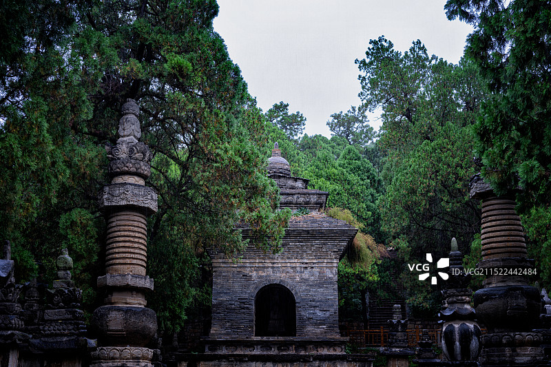 济南市长清区灵岩寺墓塔林图片素材