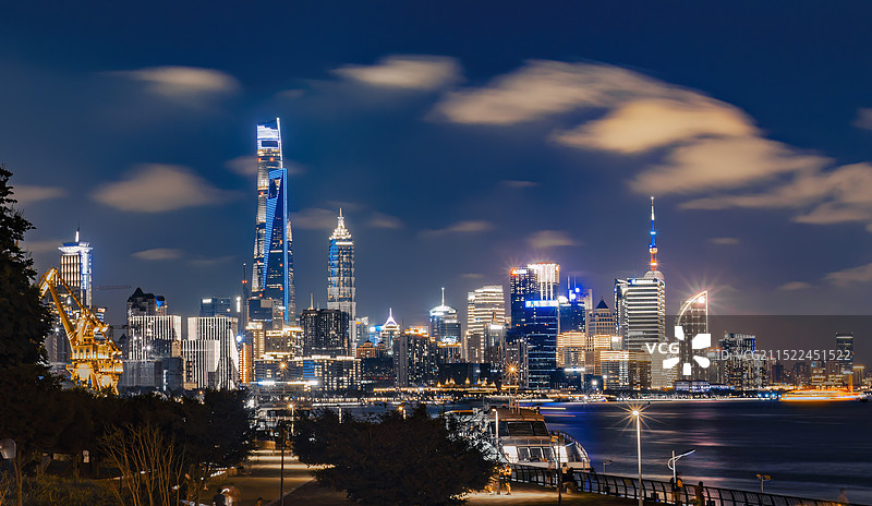 杨浦大桥下的上海夜景图片素材
