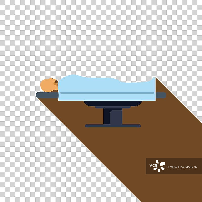 躺在医疗车上的患者等待图片素材