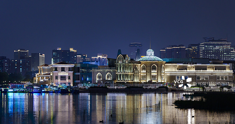 北京朝阳公园蓝色港湾夜景图片素材