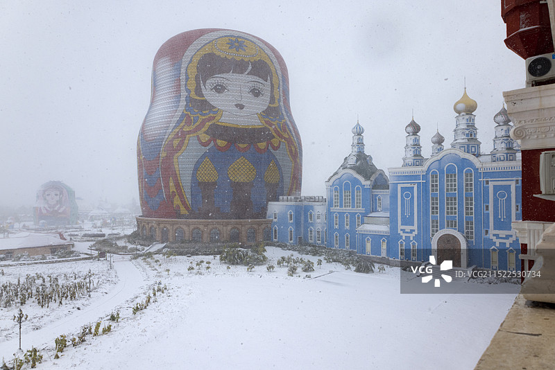 内蒙满洲里套娃广场雪后风光图片素材
