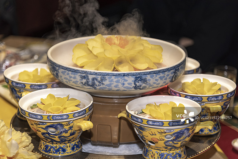 河南洛阳传统美食真不同水席牡丹燕菜图片素材