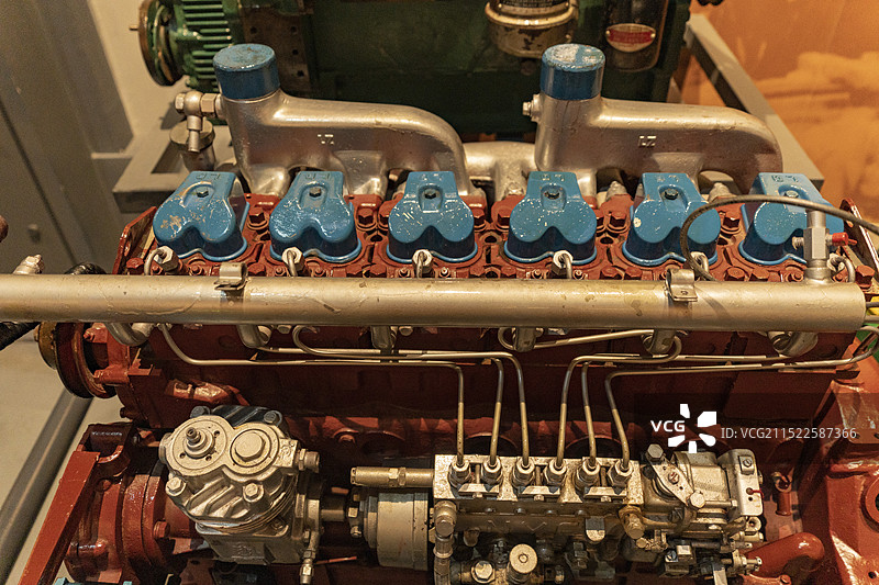 1970年代柳州产6105Q型涡流式柴油机图片素材