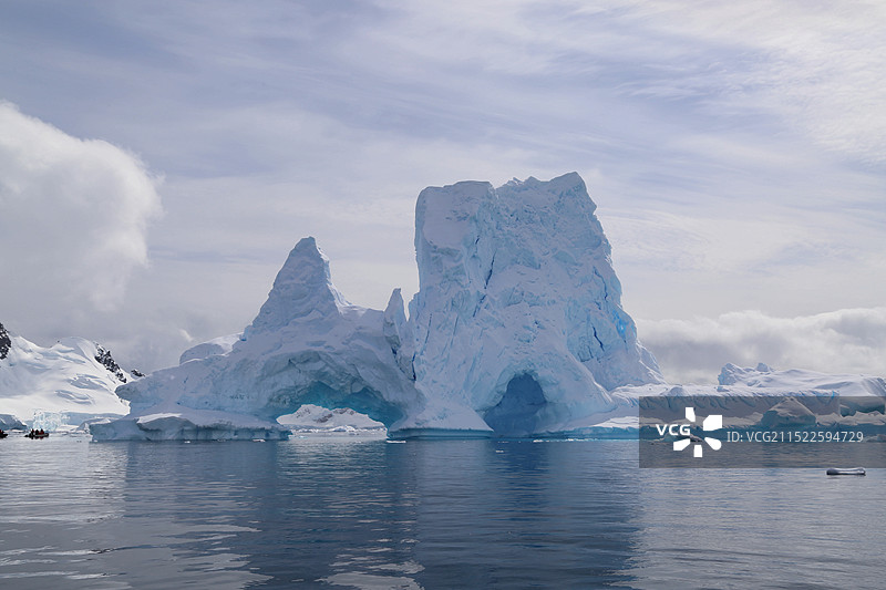 南极千姿百态的冰山图片素材