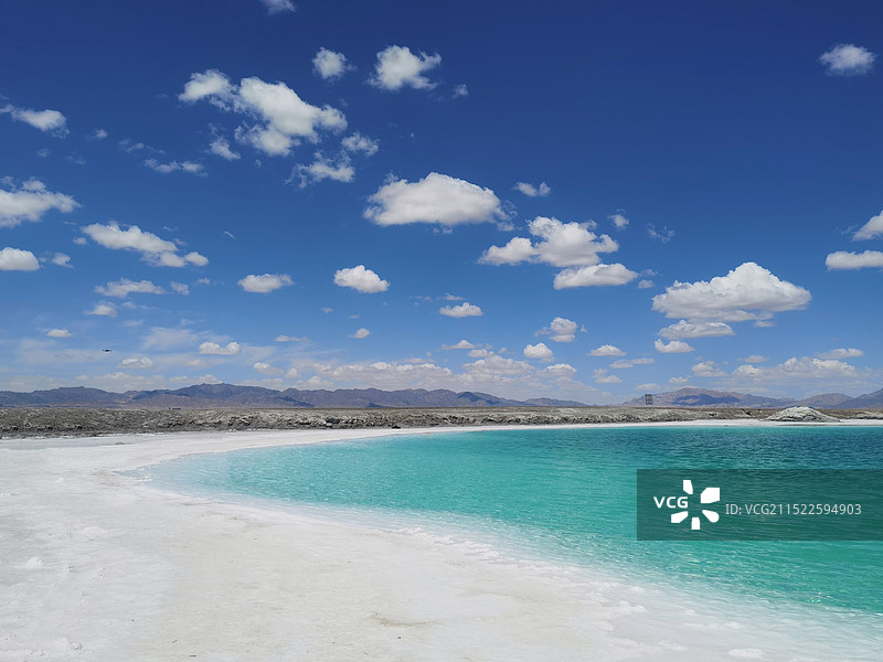 美丽的盐湖图片素材