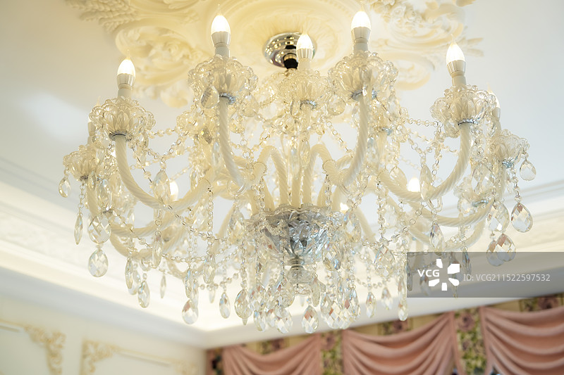豪华住宅水晶挂灯效果图图片素材