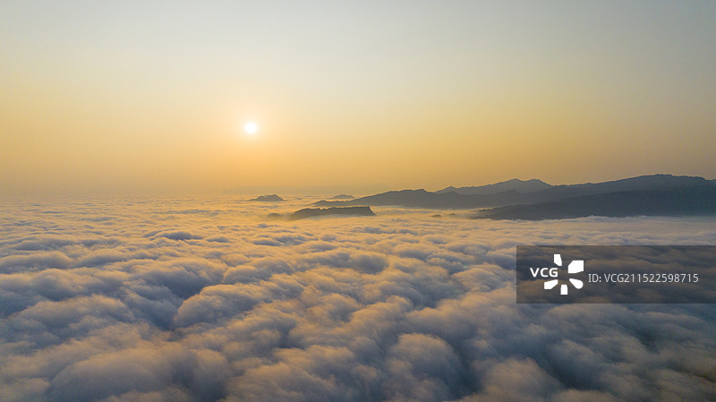 僰王山日出云海图片素材