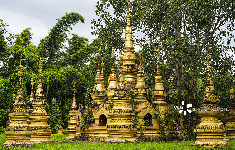 中缅边境第一次村 西双版纳勐景来村图片素材