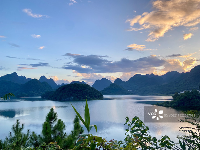 广东清远桃花湖图片素材