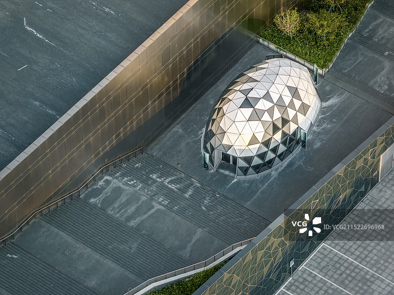 上海市浦东新区张江科学会堂圆形穹顶出入口球形建筑航拍视角图片素材