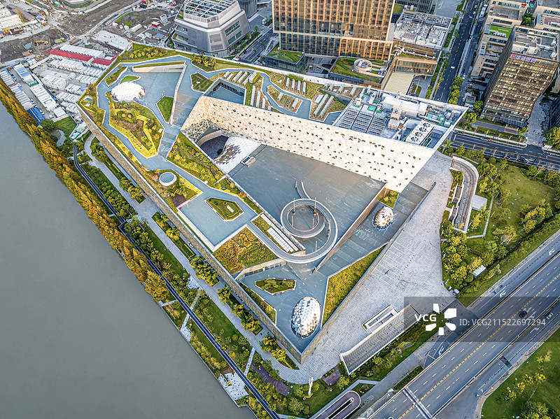 上海市浦东新区张江科学会堂日落黄昏航拍视角图片素材