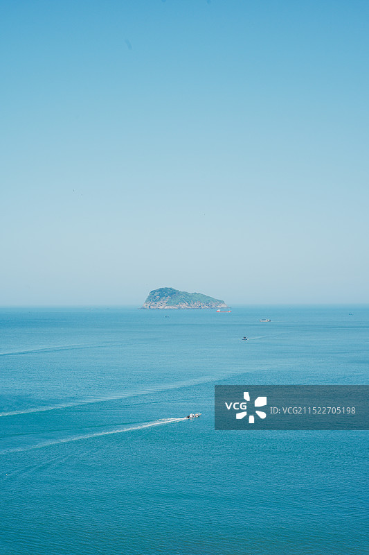 蓝天下的海景图片素材