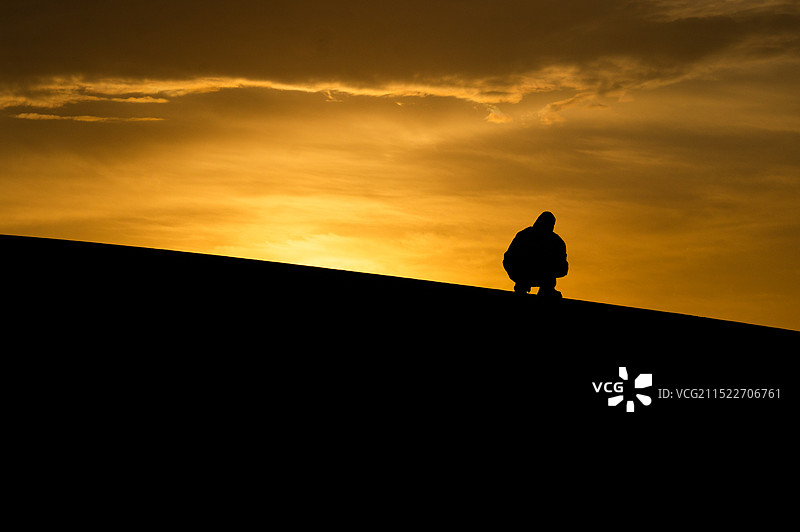 日出剪影图片素材