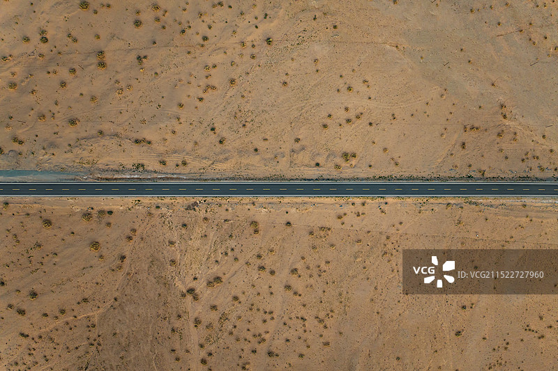 内蒙古戈壁公路风光图片素材