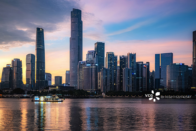 羊城的绚烂晚霞图片素材