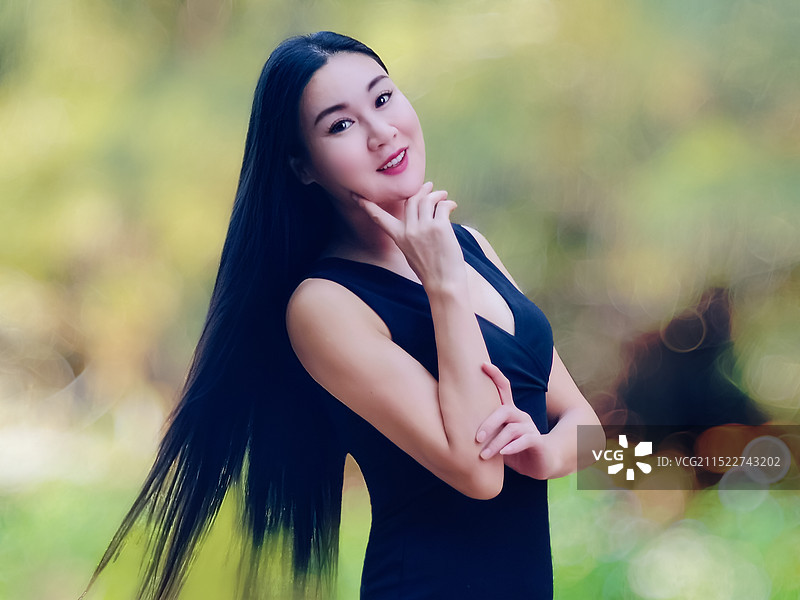 黑发飘逸图片素材