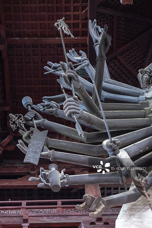 河北正定隆兴寺千手千眼观音铜像图片素材