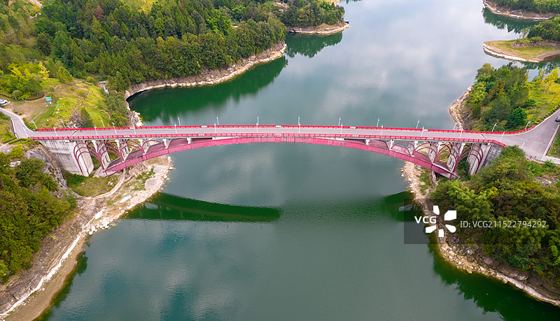 巴中山水化湖图片素材