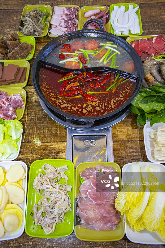 鸳鸯火锅重庆火锅配菜图片素材