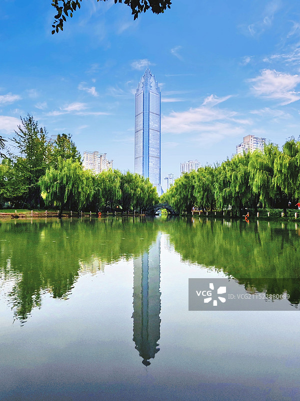 温州城市地标世贸大厦图片素材