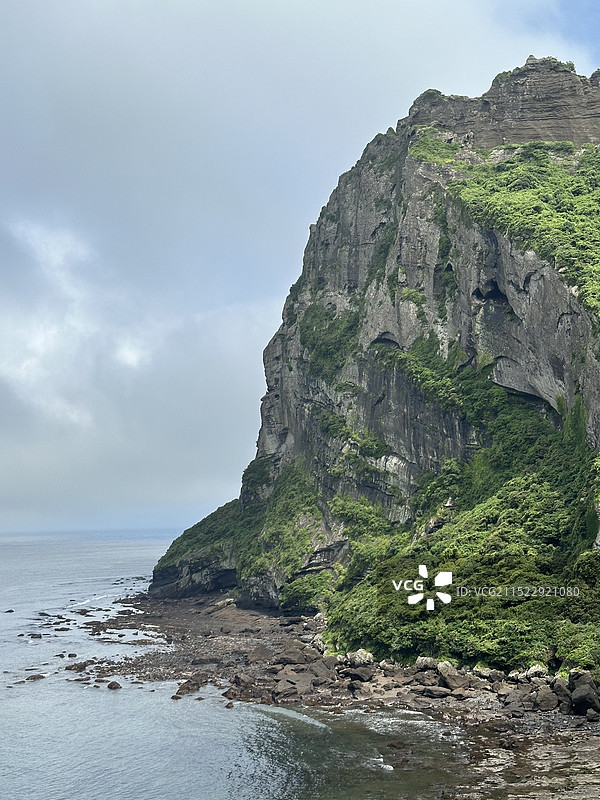 夏天的济州岛涉地可支图片素材