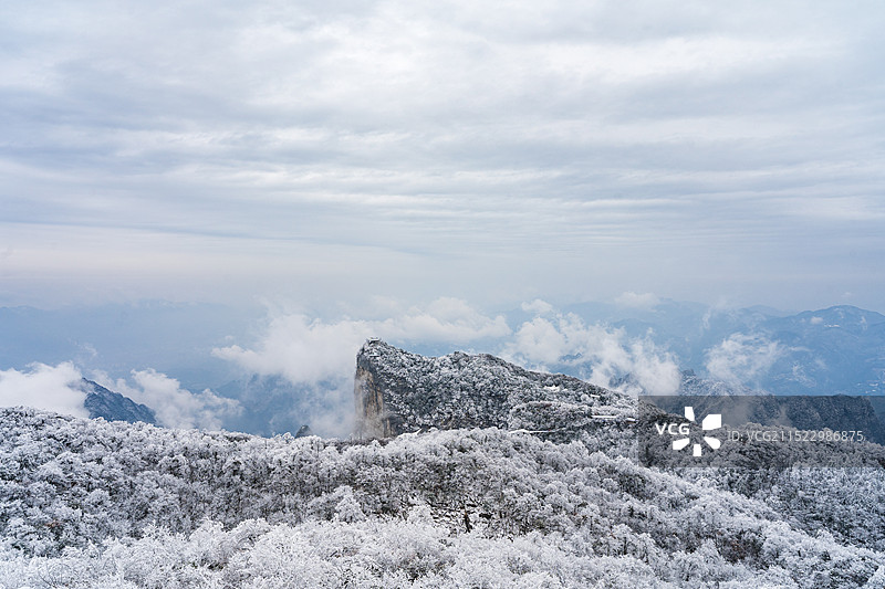 冬天的张家界天门山图片素材