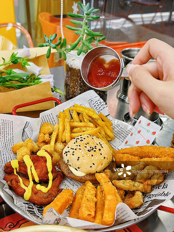 油炸小吃拼盘图片素材