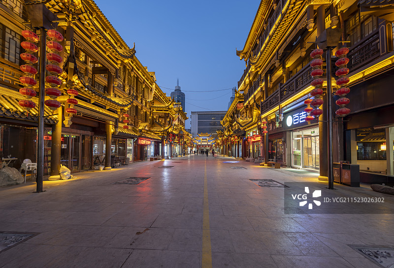 山东济南市中区大观园夜景图片素材