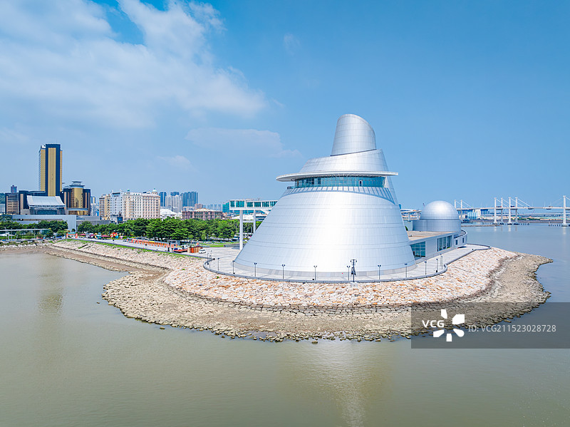 航拍澳门半岛大堂区澳门科学馆图片素材