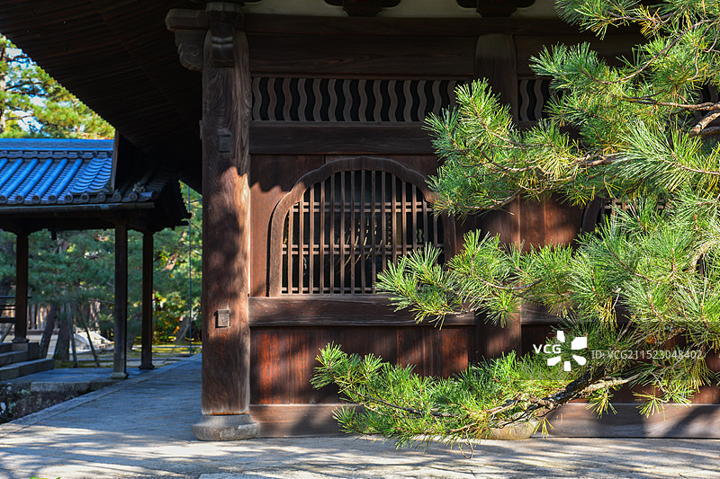 日本京都大德寺的庭院园林景观图片素材
