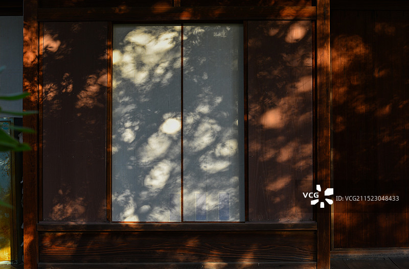 日本京都大德寺的庭院园林景观图片素材