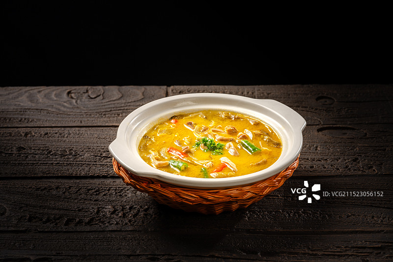 高级干净背景的中餐菜谱菜单图鲜椒猪肚图片素材