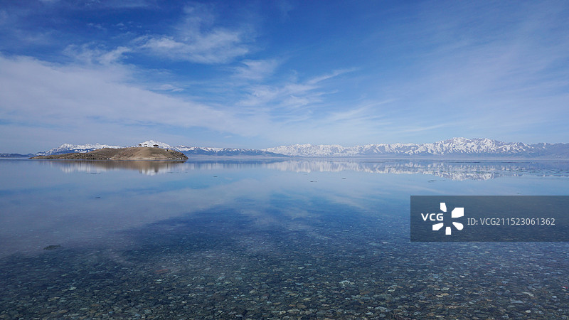新疆赛里木湖图片素材