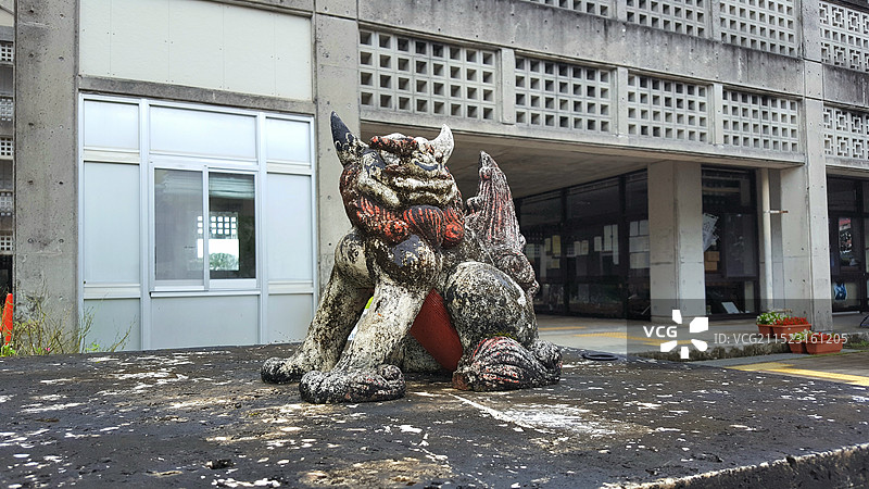 日本冲绳县那霸市，冲绳县的吉祥物石狮子图片素材