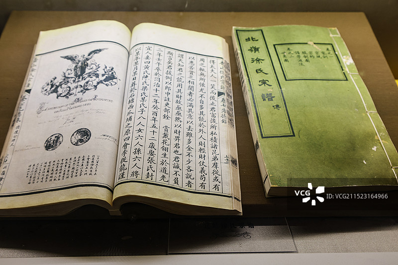 镇馆之宝辑里湖丝产品组图图片素材