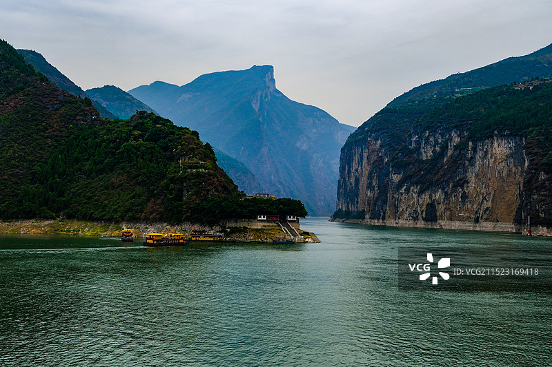 中国重庆奉节县白帝城，瞿塘峡，夔门，瞿塘峡夔门，长江山峡，瞿塘关，10元人民币背景图，瞿塘峡西门，图片素材