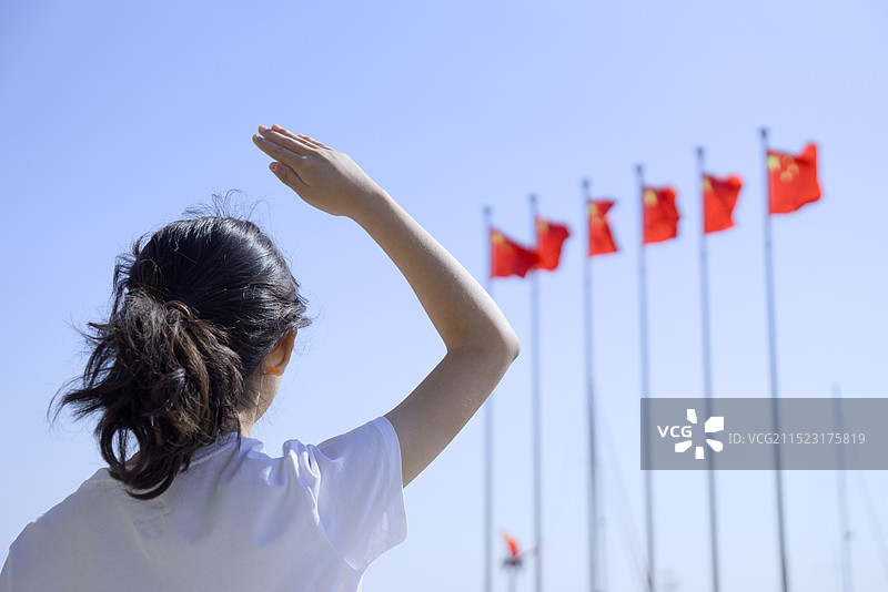 国庆·我向国旗敬个礼图片素材