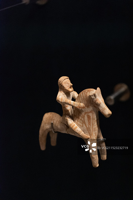 赤陶土骑兵雕像-古代陶器-土耳其伊斯坦布尔考古博物馆馆藏文物图片素材