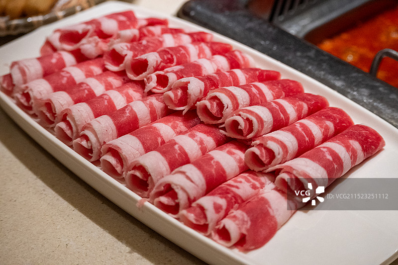 羊肉卷牛肉卷火锅串串盘子菜品图图片素材