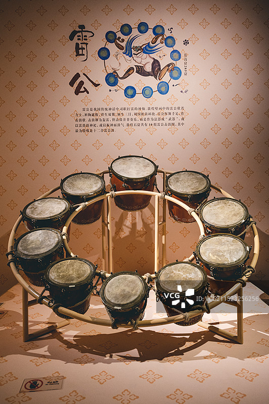 莫高窟景区艺术馆内的乐器图片素材