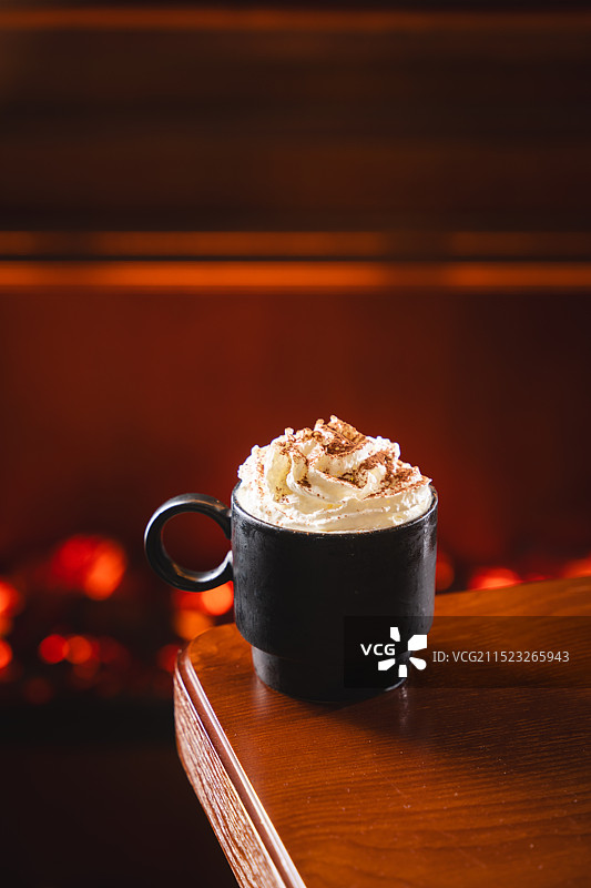 高级暗调西餐厅菜单图热可可图片素材